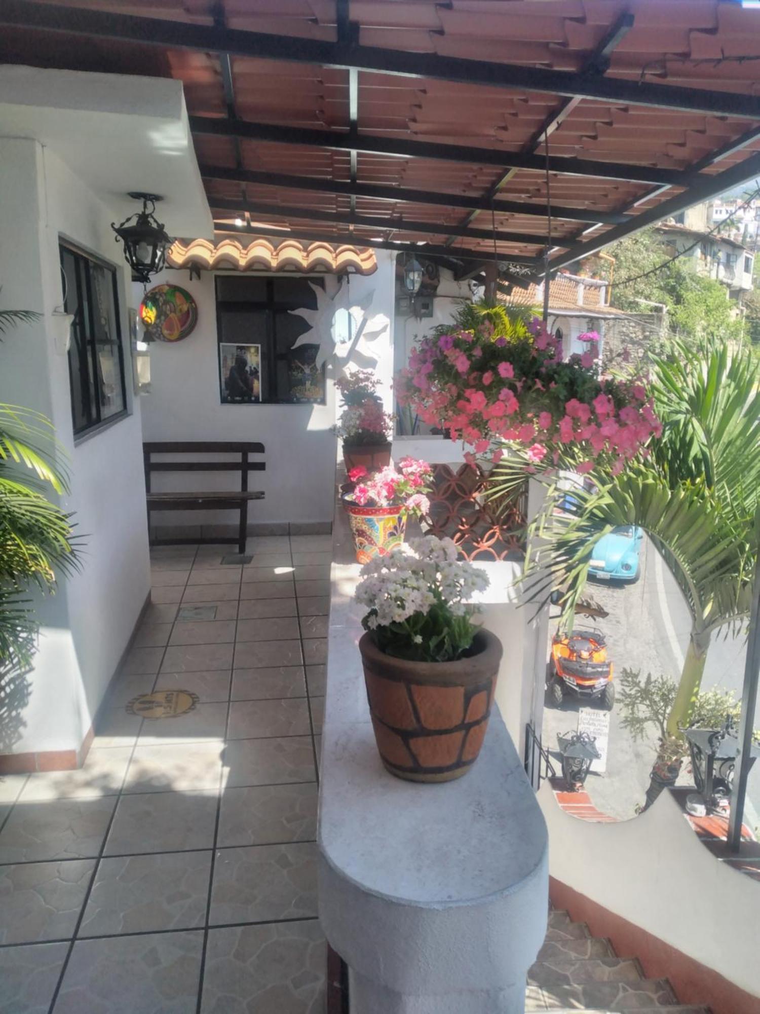 Hotel Las Palomas Taxco de Alarcon Exterior foto